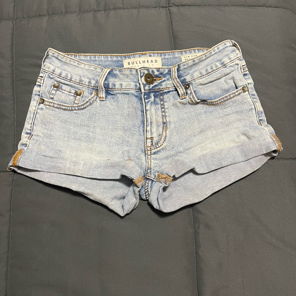 Bullhead Women's Light Wash Blue Jean Shorts Size 0